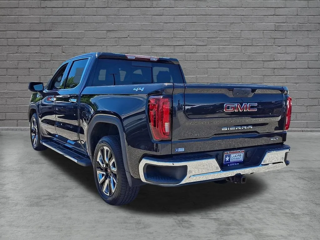 Used 2020 Carbon Black Metallic GMC SLT image 9