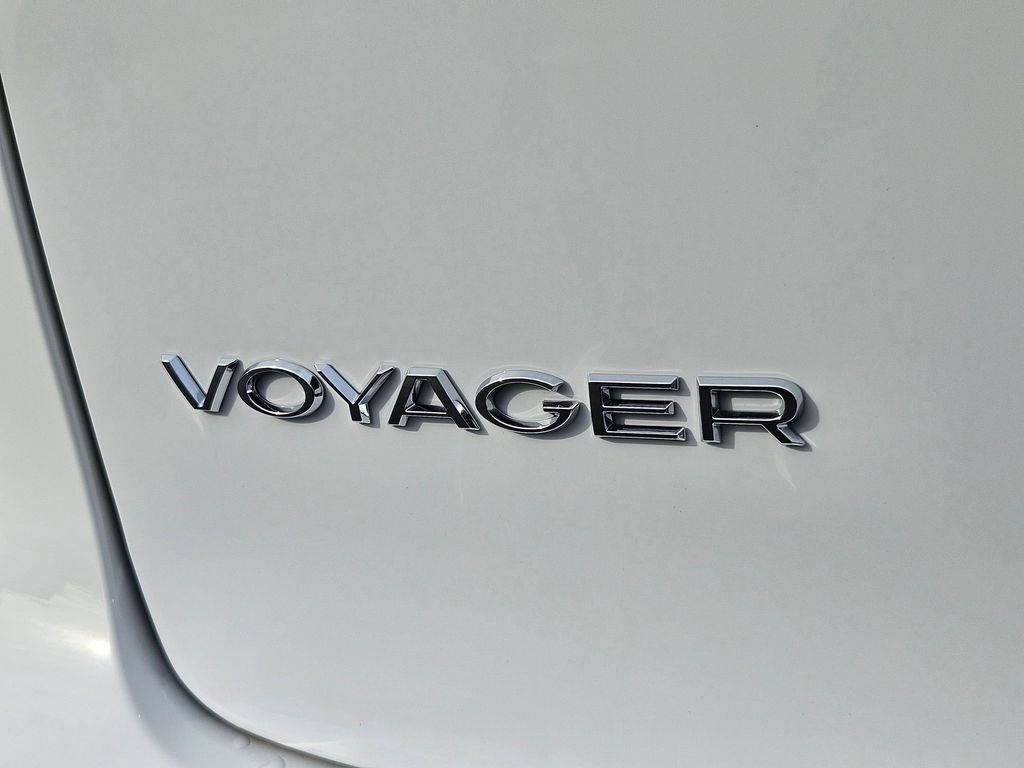 2026 Chrysler Voyager LX - Photo 32