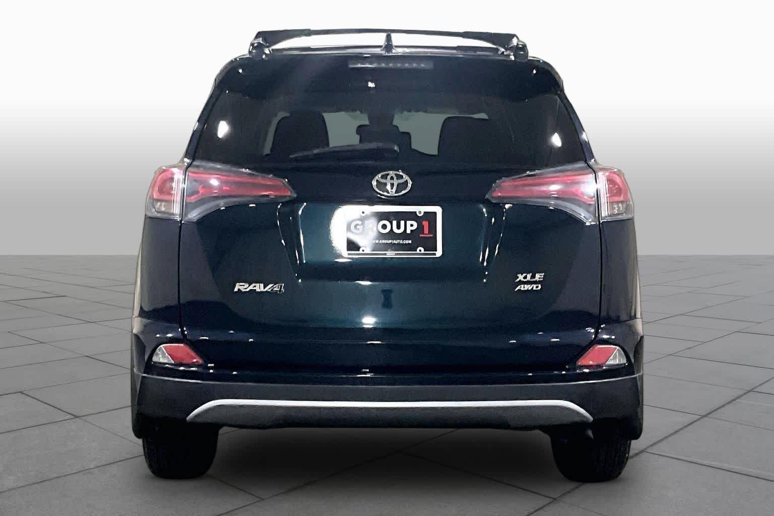 Used 2017 Galactic Aqua Mica Toyota XLE image 4