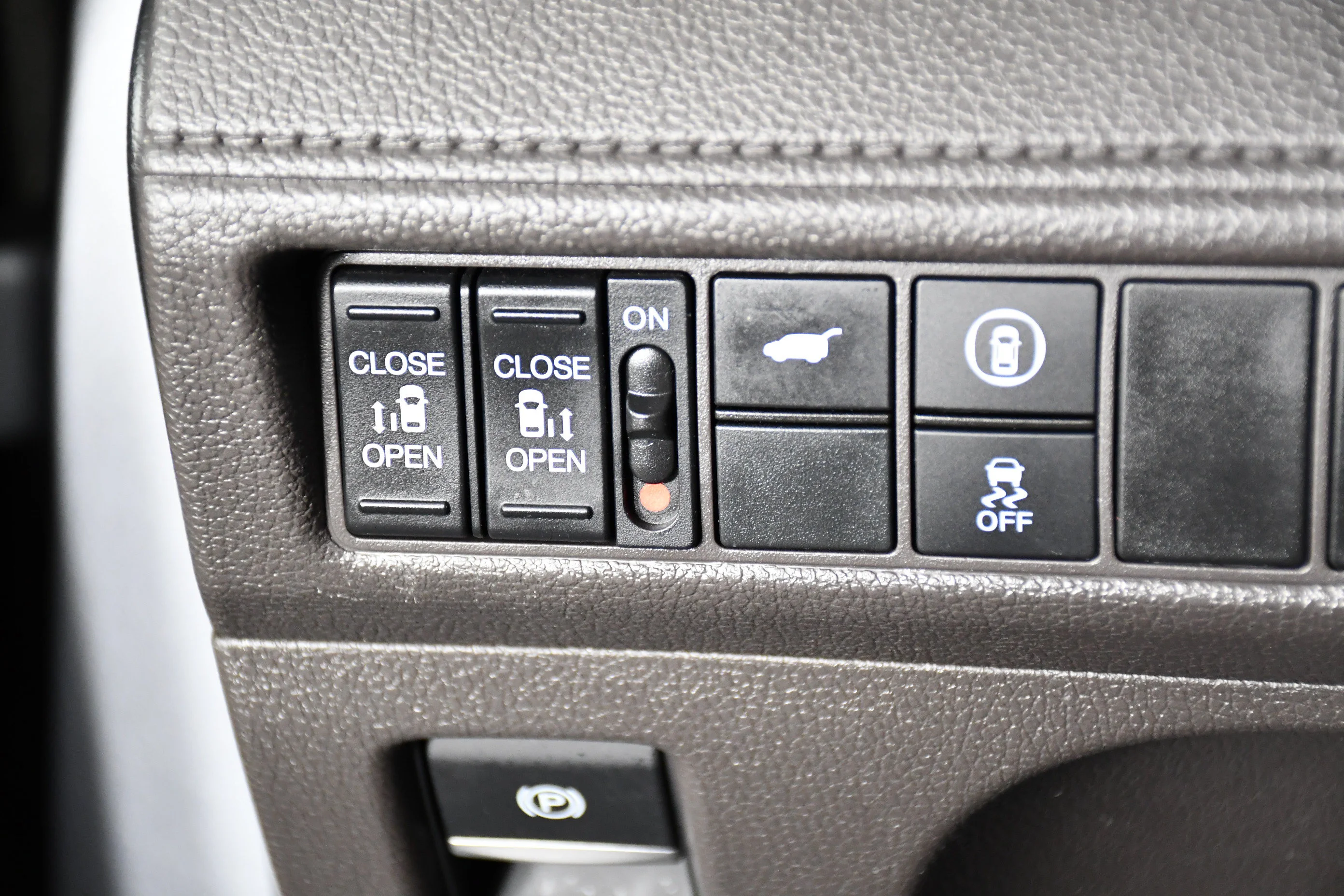 Used 2022 Lunar Silver Metallic Honda EX-L image 36