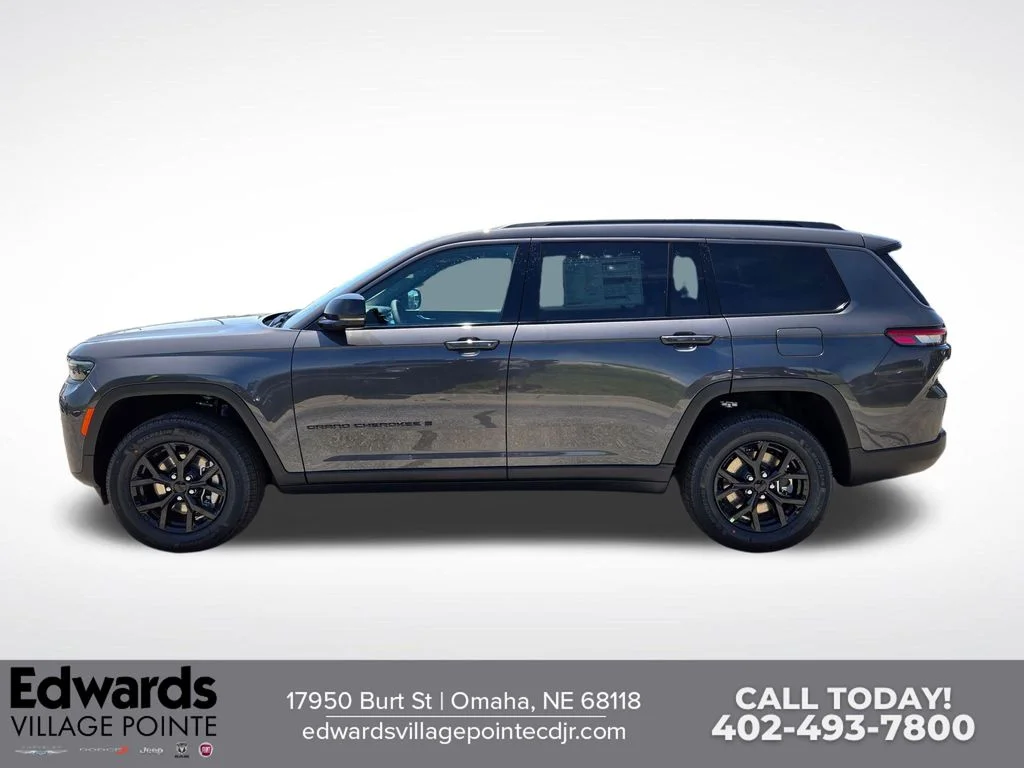 New 2026 Baltic Gray Metallic Clear-Coat Exterior Paint Jeep Laredo image 6
