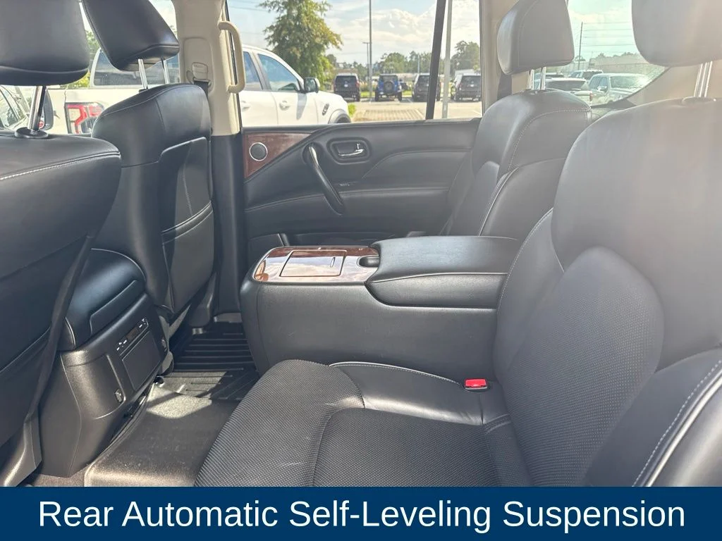 Certified Used 2018 Liquid Platinum INFINITI Base image 18