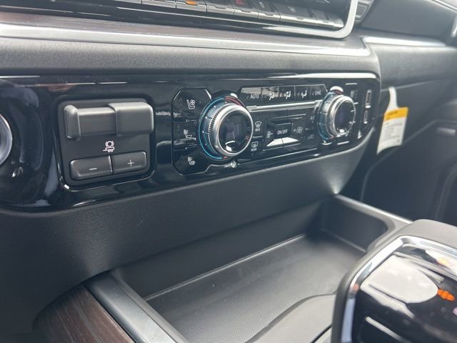 2026 GMC Sierra 1500 SLT - Photo 23