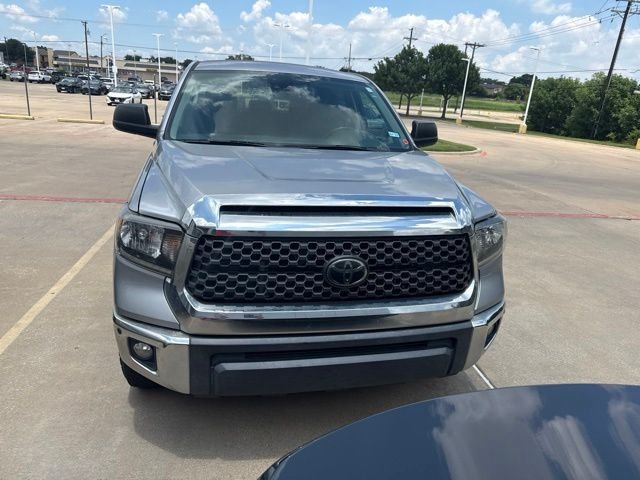 Used 2021  Toyota SR5 image 2