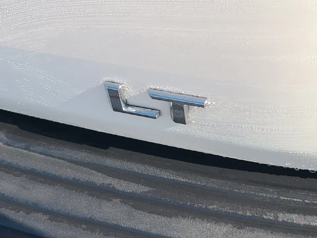 Used 2023 SUMMIT WHITE Chevrolet LT image 36