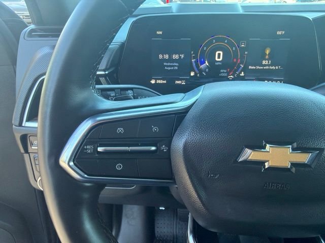 Used 2025 Sterling Gray Metallic Chevrolet Premier image 18