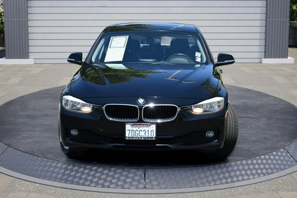 Used 2013 BMW 3 Series 320i with VIN WBA3B1C53DK129538 for sale in Modesto, CA
