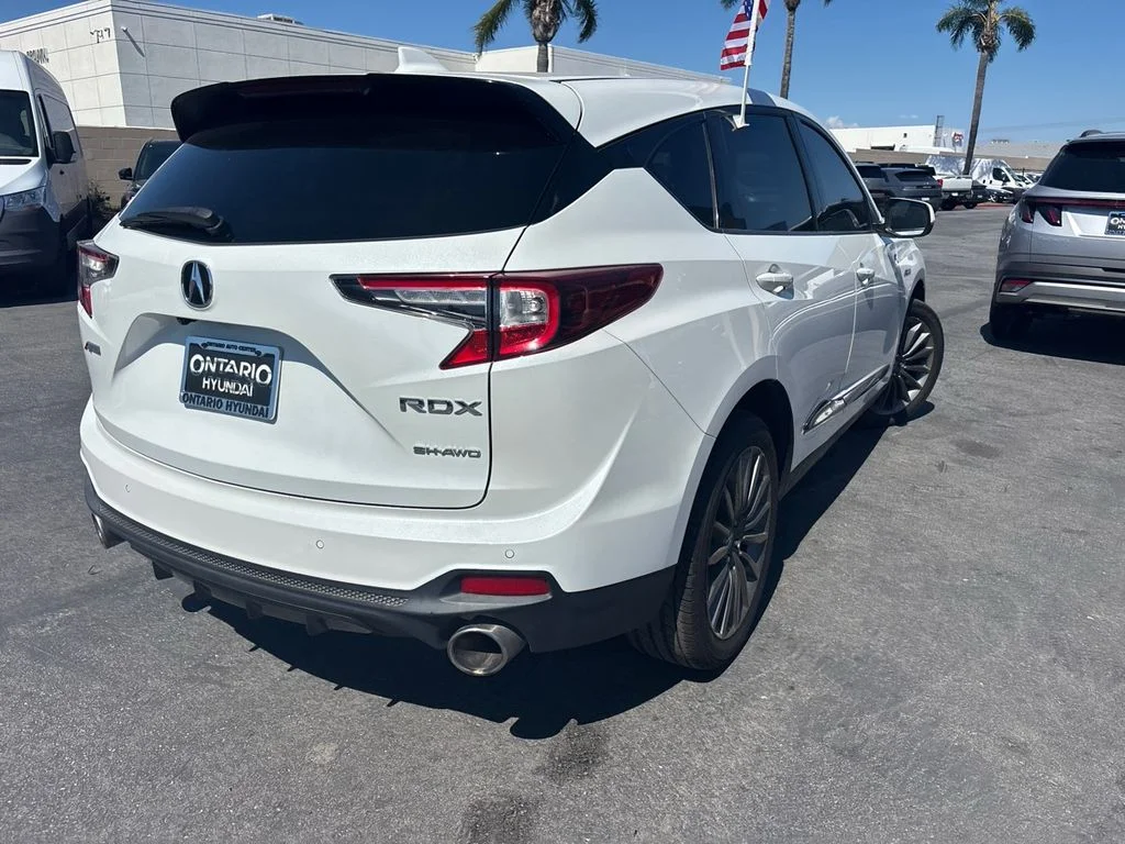 Used 2022 Platinum White Pearl Acura  image 6
