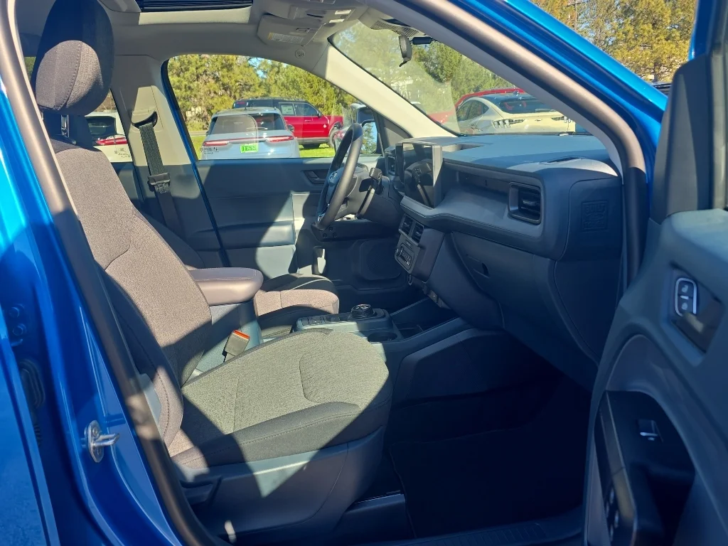 New 2026 Velocity Blue Ford XLT image 9
