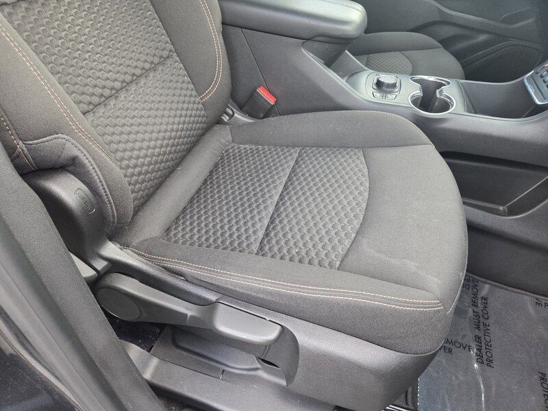 Used 2019 Gray GMC SLE image 28