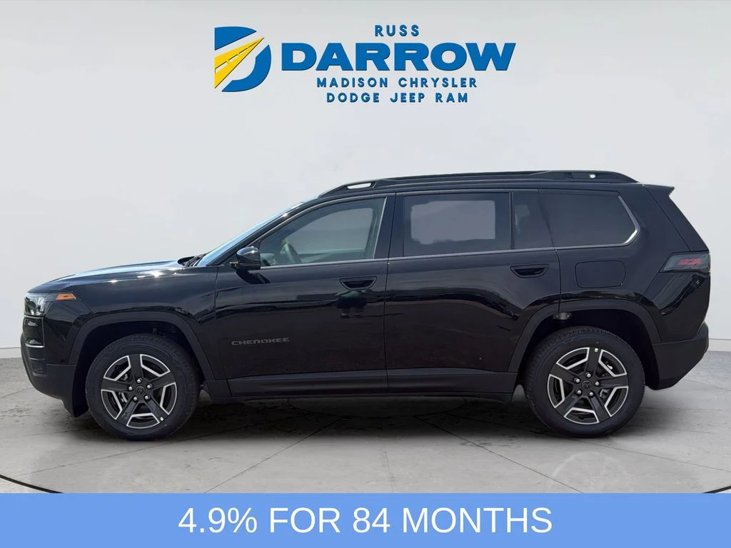 New 2026 Diamond Black Crystal Pearl-Coat Exterior Paint Jeep Limited image 2