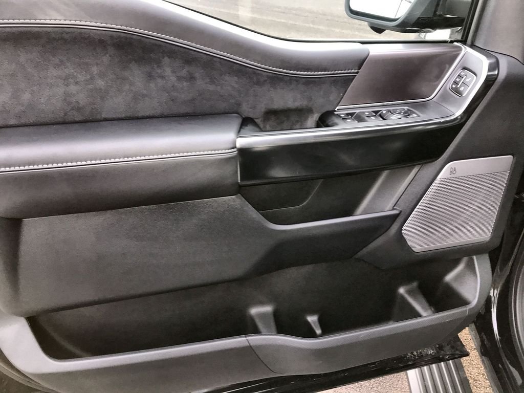 2026 Ford F-150 Platinum - Photo 13