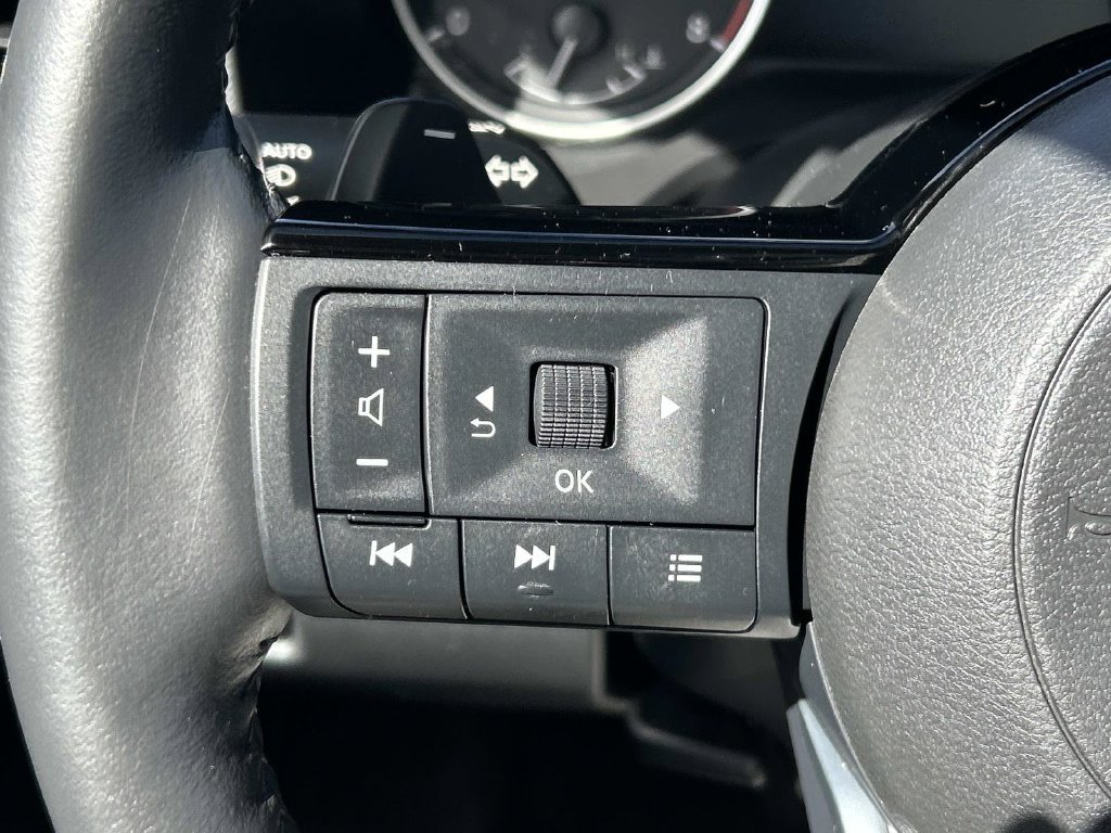 Used 2023 Red Nissan SV image 20