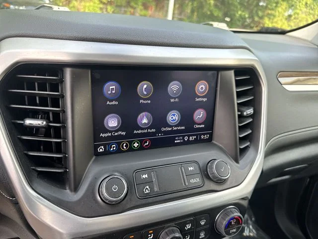 Used 2023 Silver GMC SLE image 20