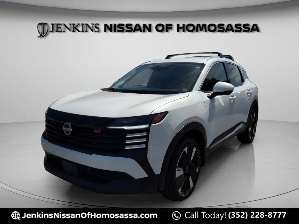 Used 2025 White Nissan SR image 9