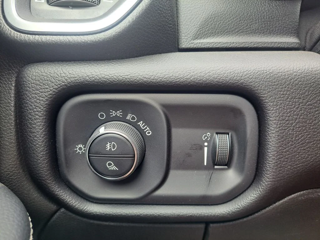 2025 RAM 2500 Big Horn - Photo 16