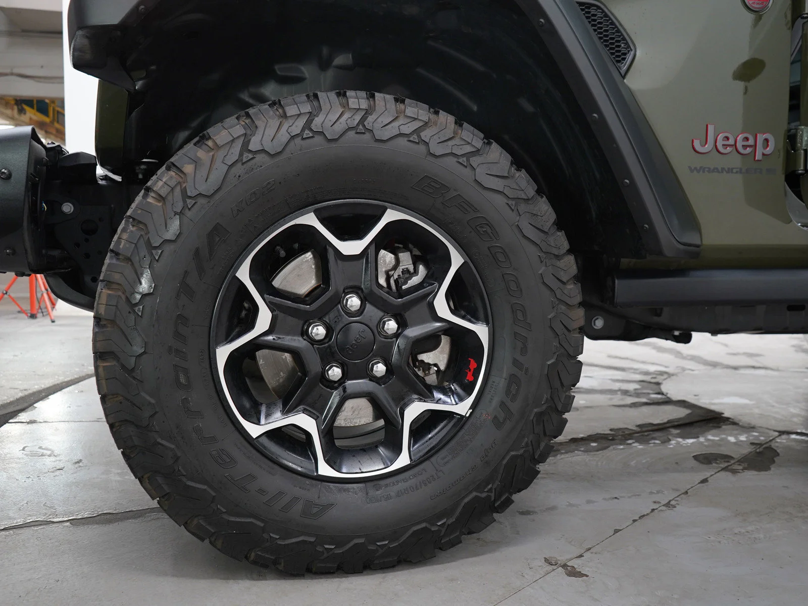 Used 2023 Sarge Green Clearcoat Jeep Rubicon image 29