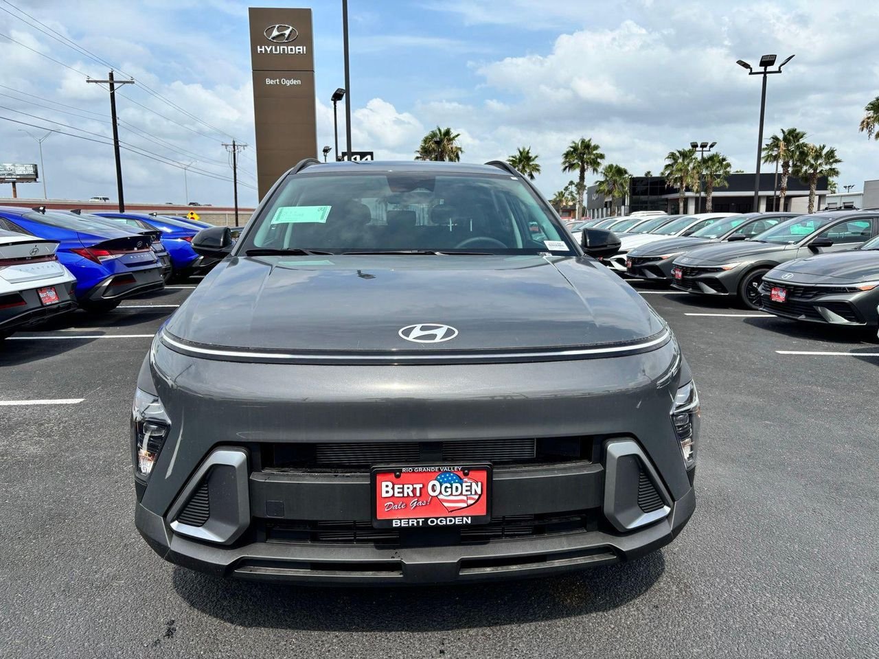 New 2026 Gray Hyundai SEL Sport FWD image 2