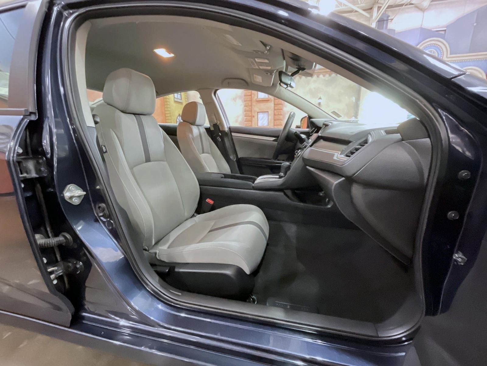 Used 2019 Blue Honda LX image 15