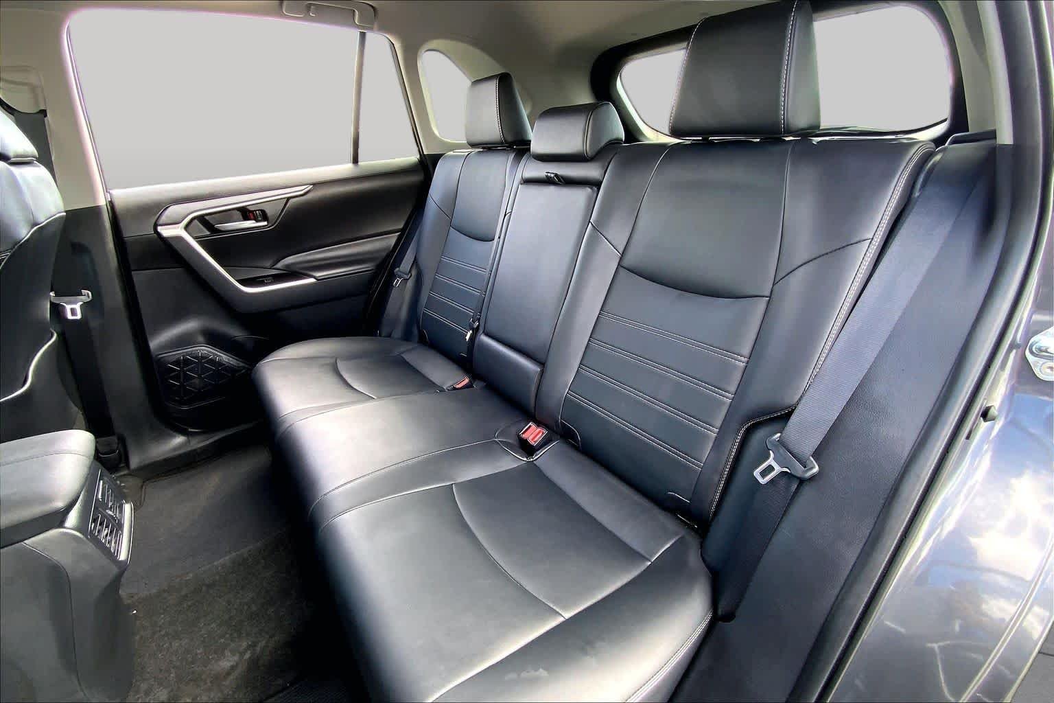 Used 2025 Magnetic Gray Metallic Toyota XLE Premium image 20