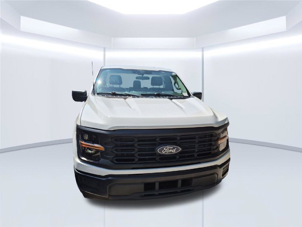 Used 2024 Oxford White Ford XL image 5