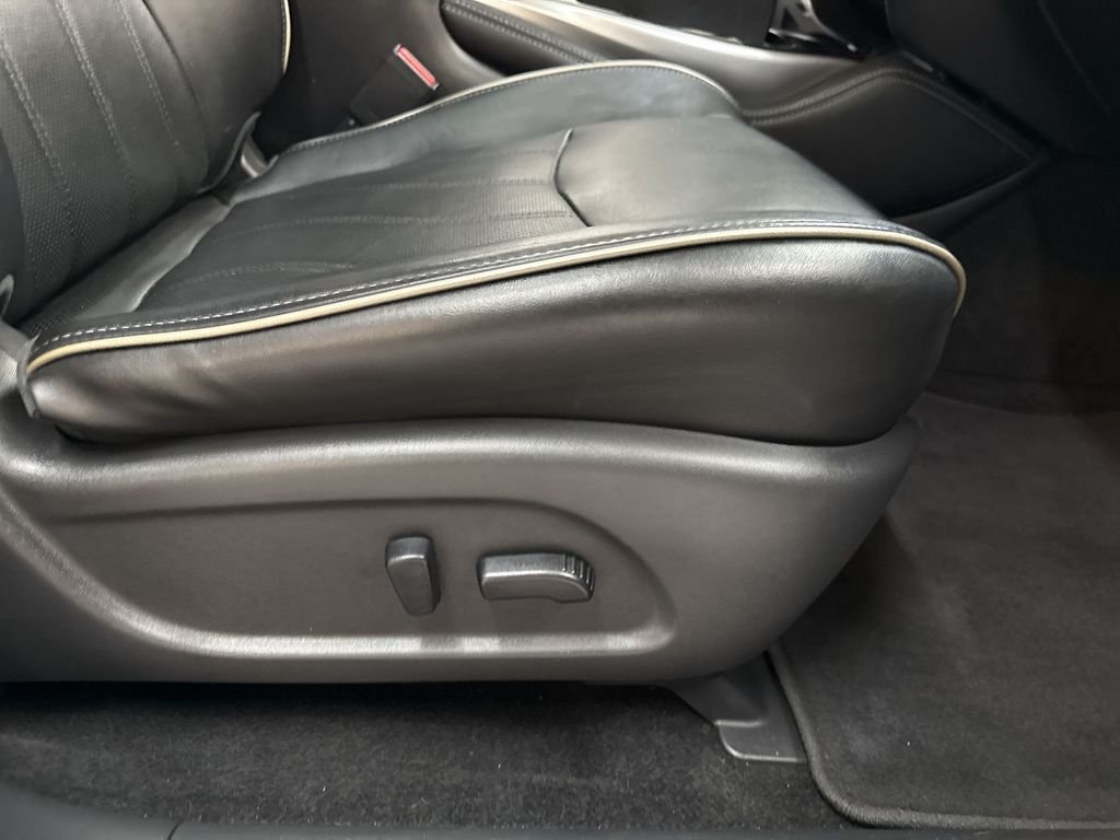 Used 2016 Graphite Shadow INFINITI Base image 19