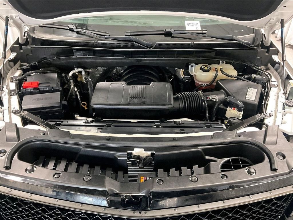 Used 2021 White Cadillac Sport Platinum image 31