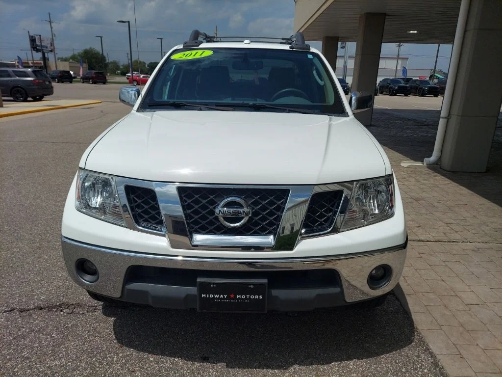Used 2011 White Nissan SL image 2