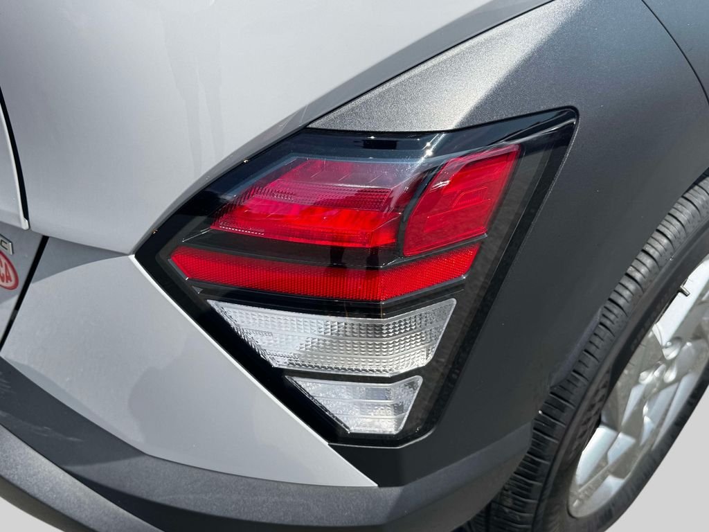 Used 2025 Gray Hyundai SE image 10
