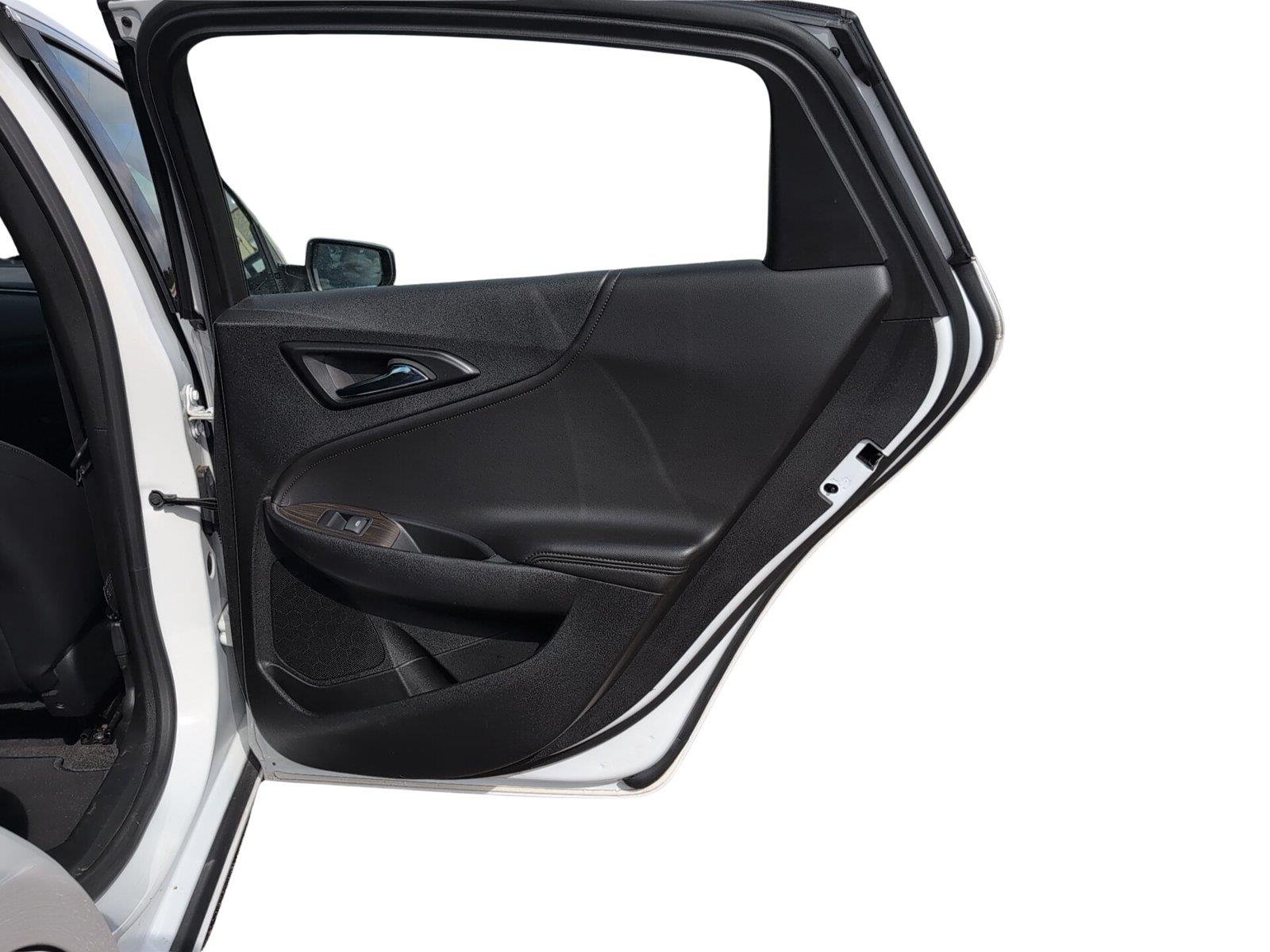 Used 2024 Summit White Chevrolet 2LT image 18