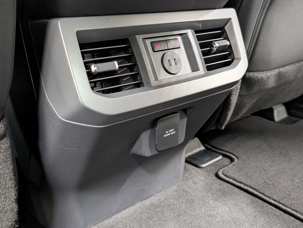 New 2026 Agate Black Metallic Ford F-250® Lariat® image 19