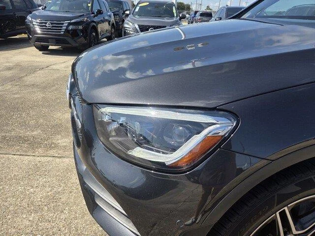 Used 2022 Graphite Grey Metallic Mercedes-Benz GLC 300 image 9