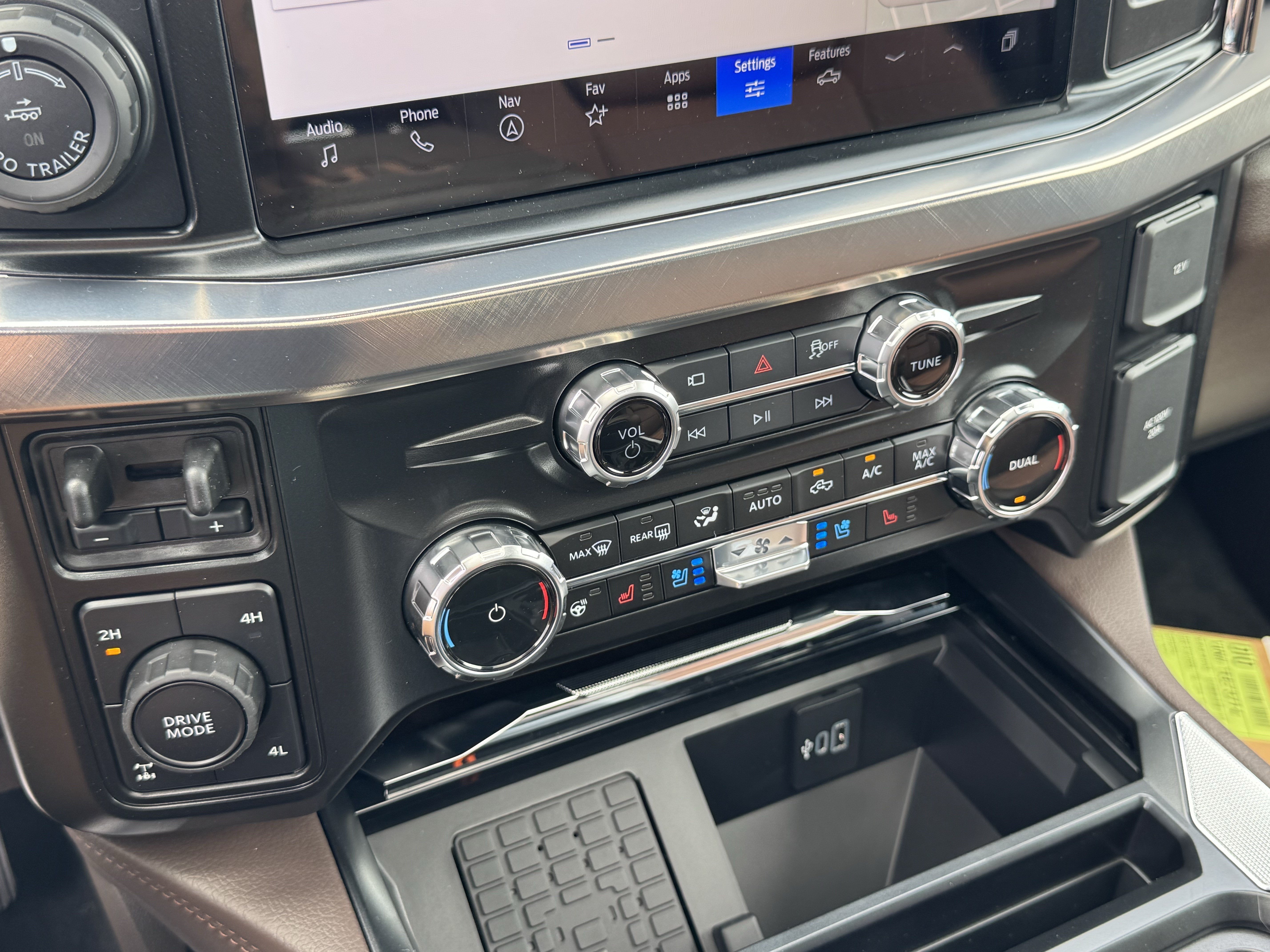 New 2026 Marsh Gray Ford King Ranch image 17