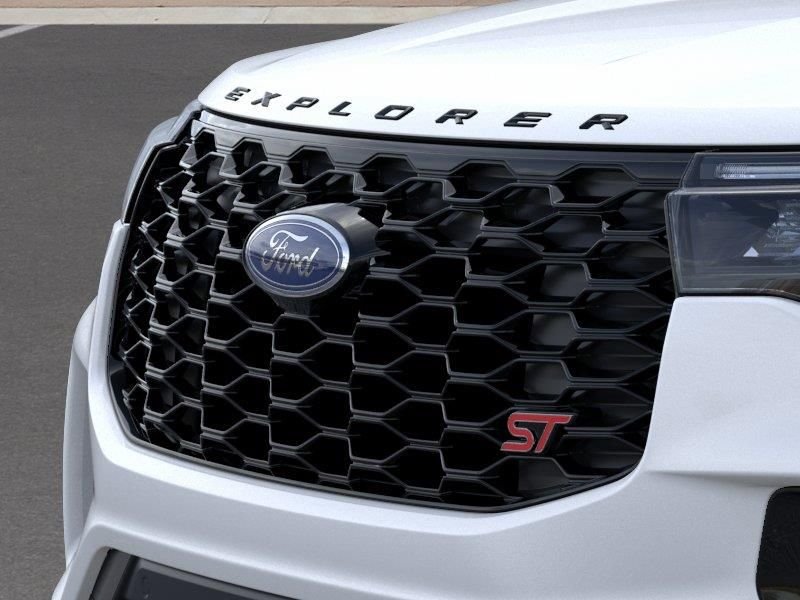 New 2026 Star White Metallic Tri-Coat Ford ST image 17