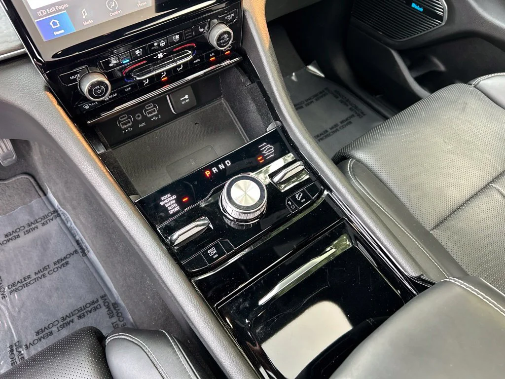 Used 2022 Gray Jeep Overland image 20