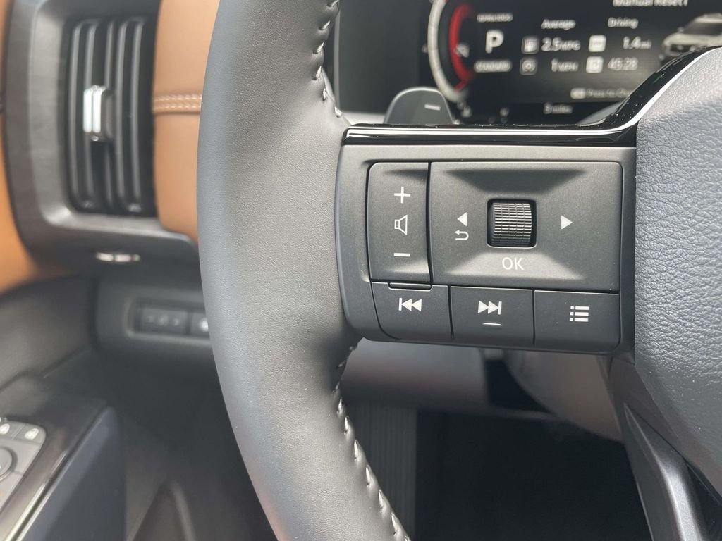 New 2026 White Nissan Platinum image 22