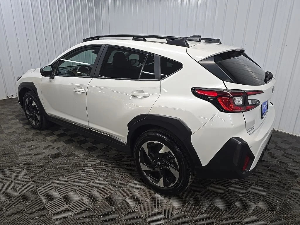 Used 2025 Crystal White Pearl Subaru Limited image 11