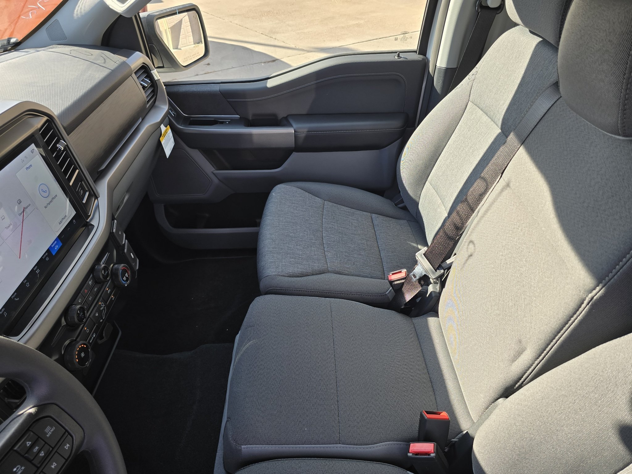 New 2026 Oxford White Ford XLT image 27