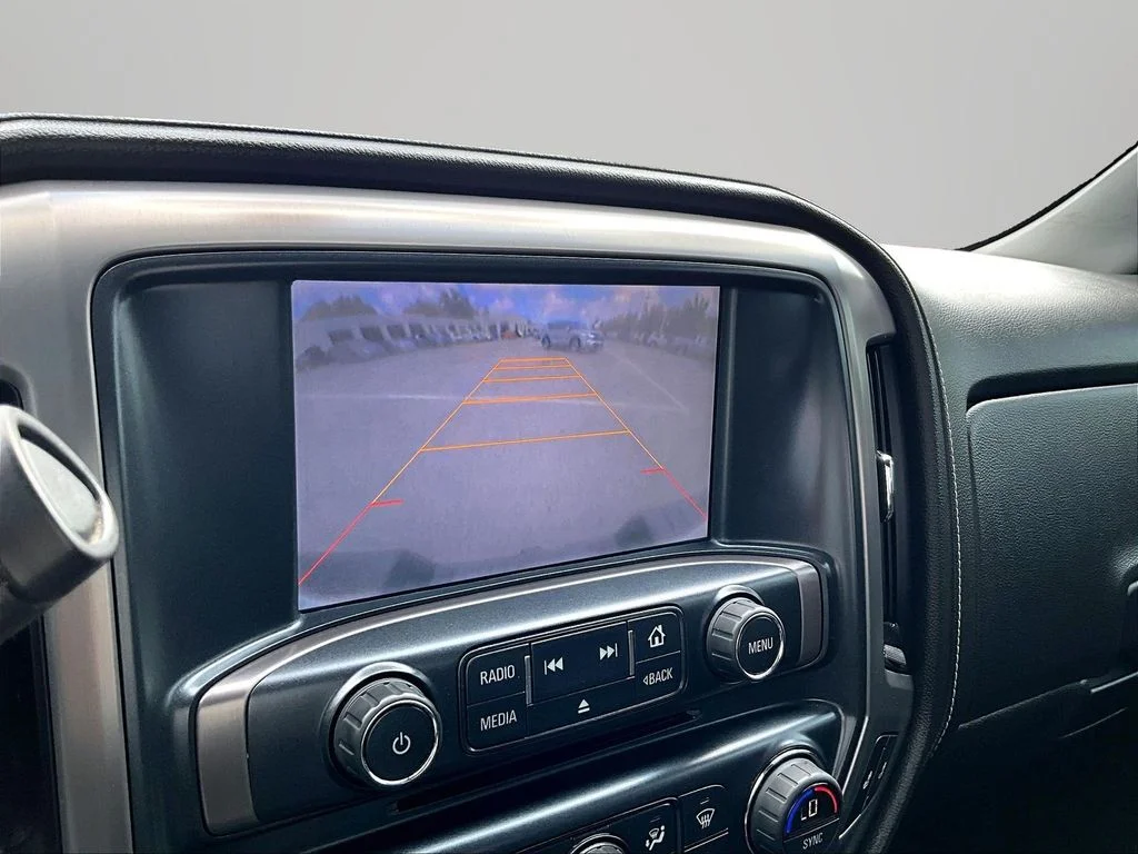 Used 2015 Black GMC SLE image 23