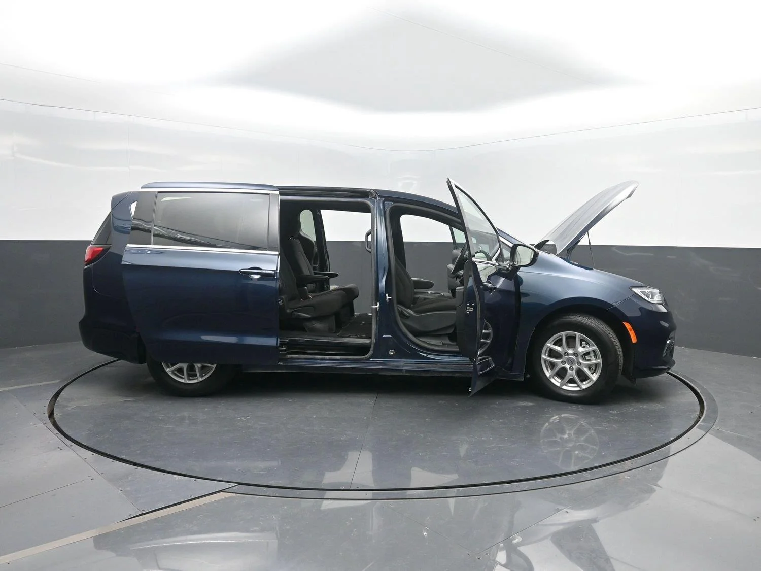Used 2024 Fathom Blue Pearlcoat Chrysler Touring image 44
