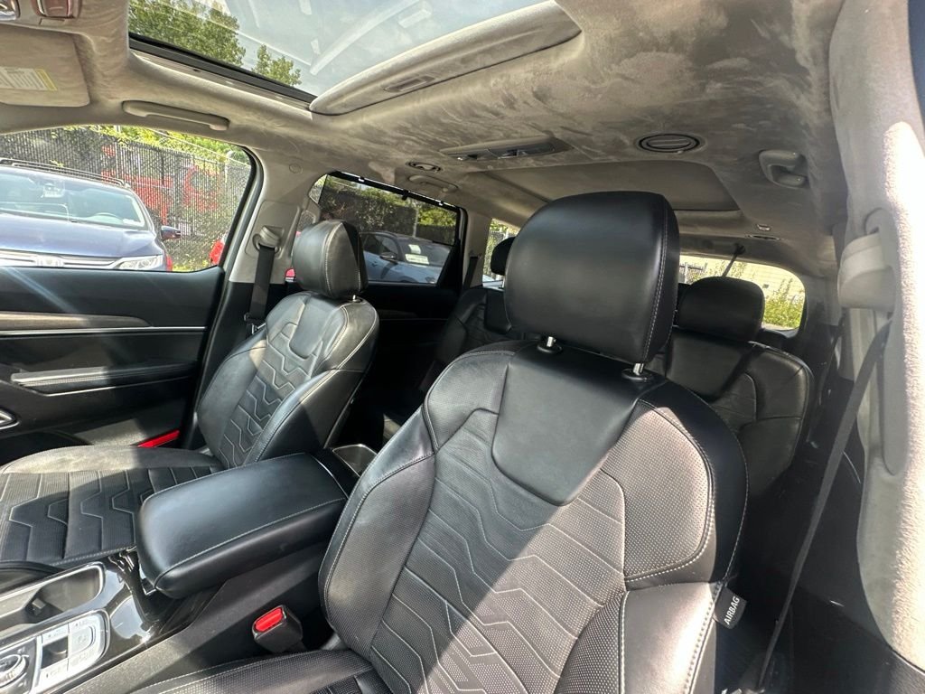 Certified Used 2022 Gray Kia SX image 10