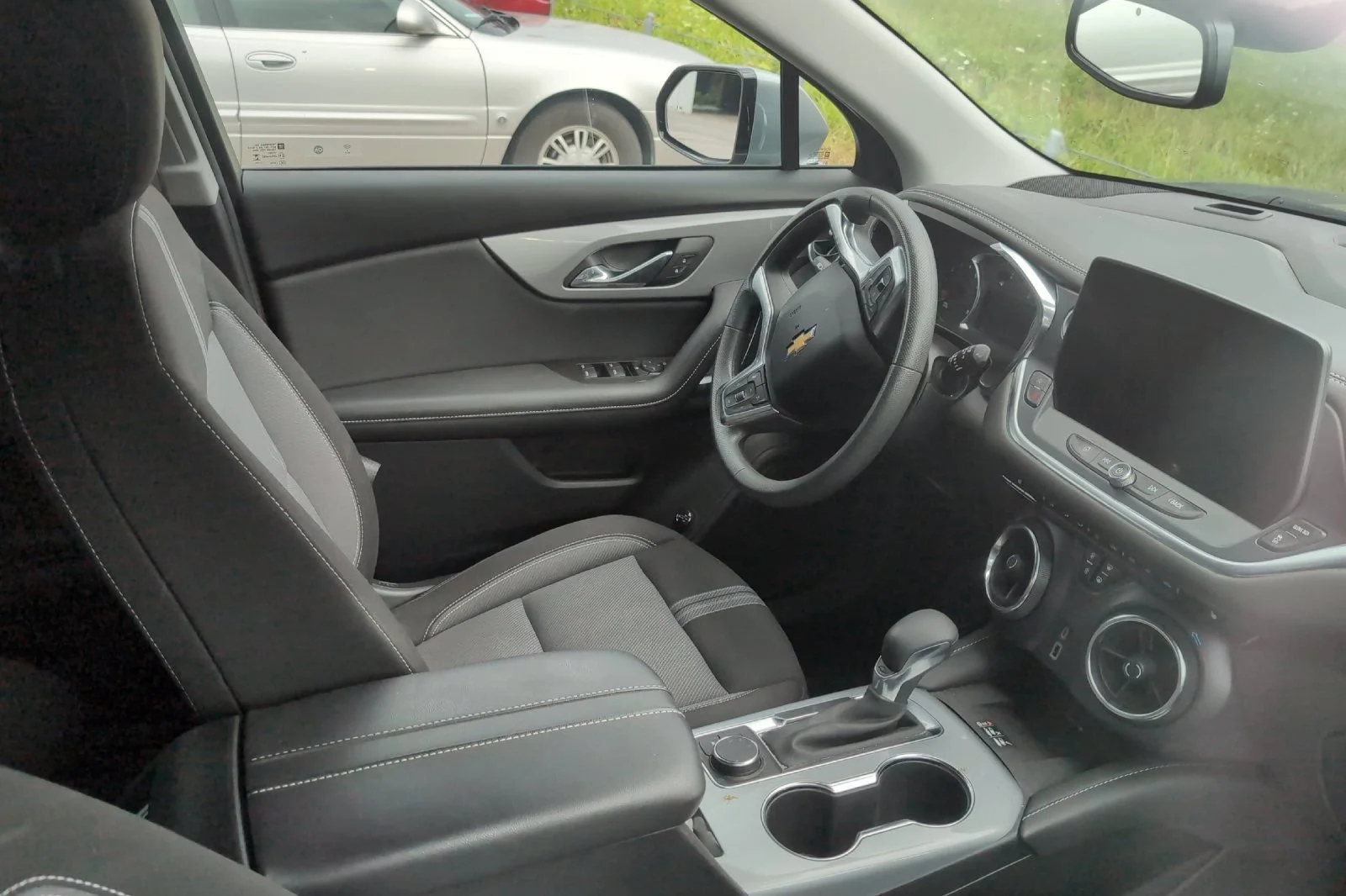 Used 2024 Sterling Gray Metallic Chevrolet 2LT image 5
