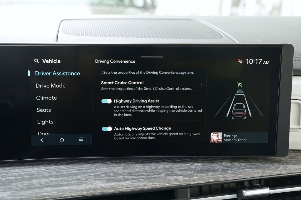 New 2026 Phantom Black Hyundai Limited image 46