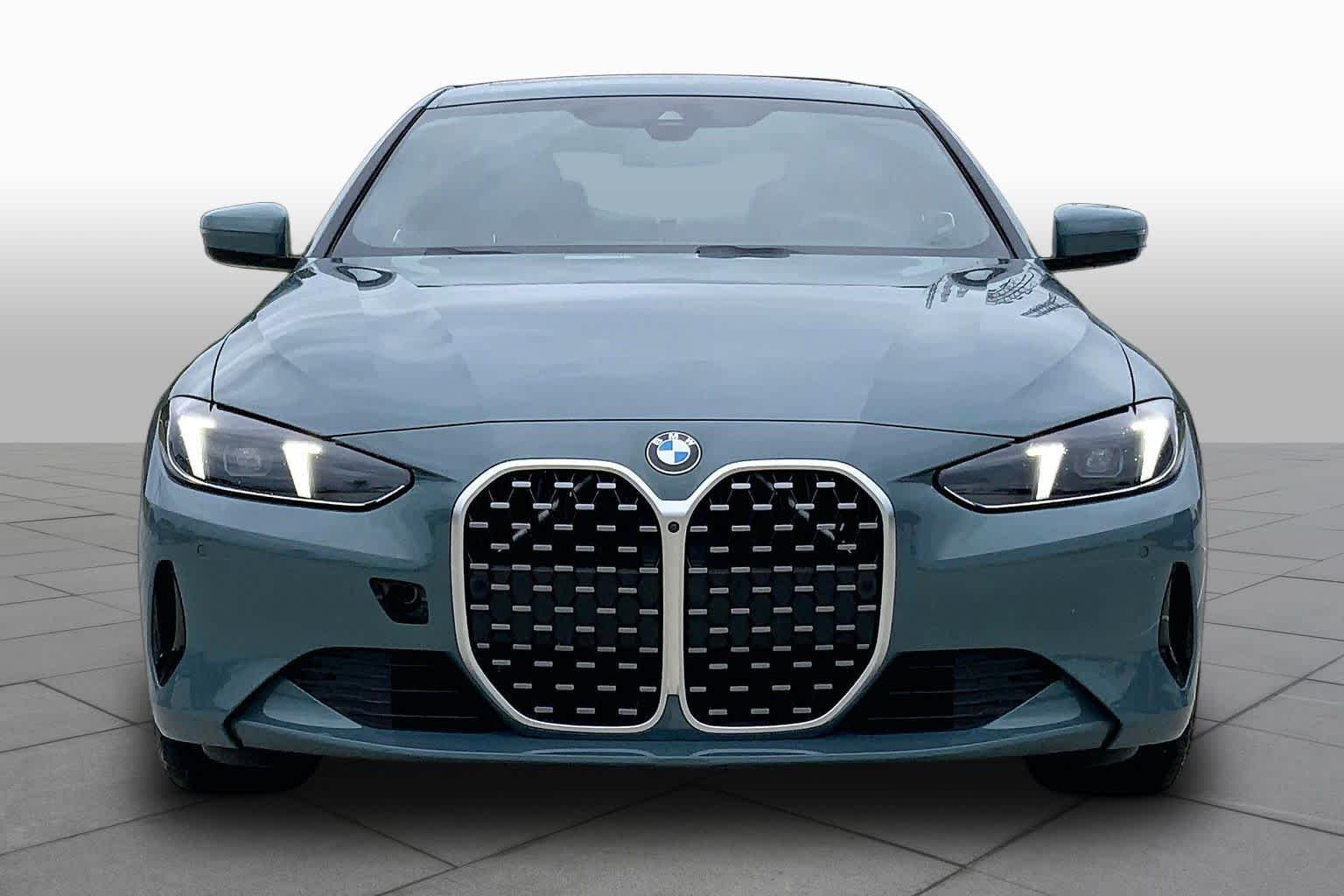 Used 2026 Cape York Green Metallic BMW 430i image 3