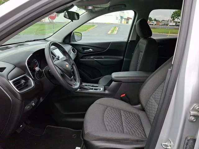 Used 2018 Silver Chevrolet LT image 13