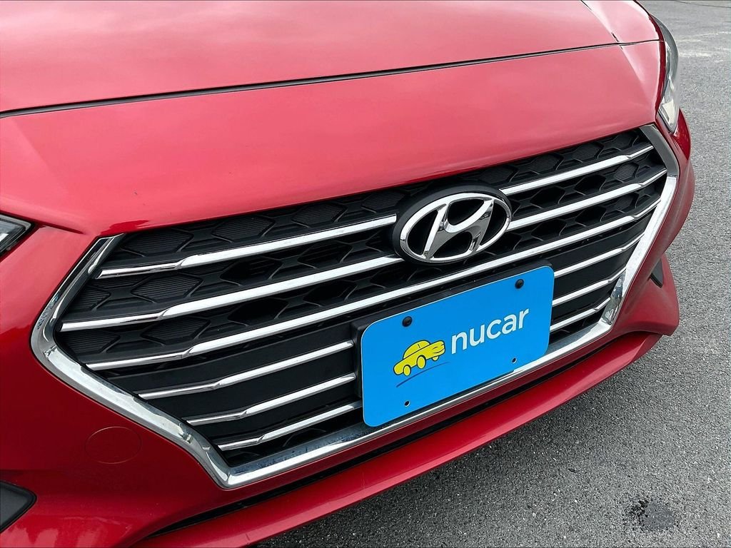 Used 2019 Pomegranate Red Metallic Hyundai SE image 30