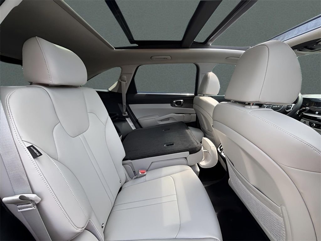 Used 2025 Black Kia S image 16