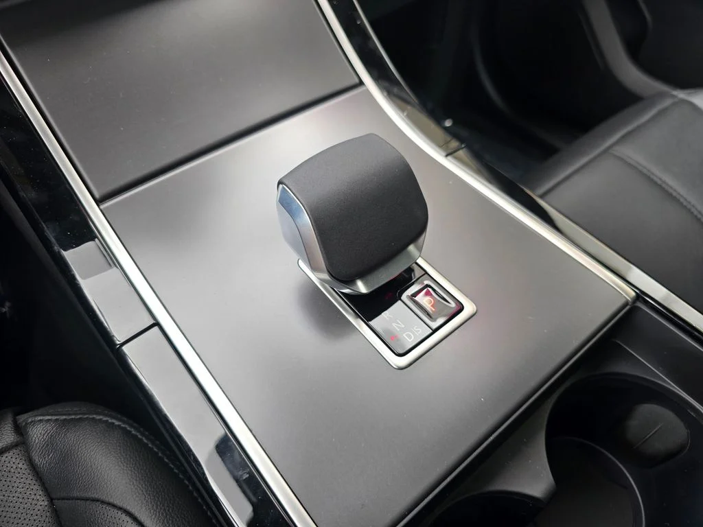 New 2026 Santorini Black LAND ROVER S image 26