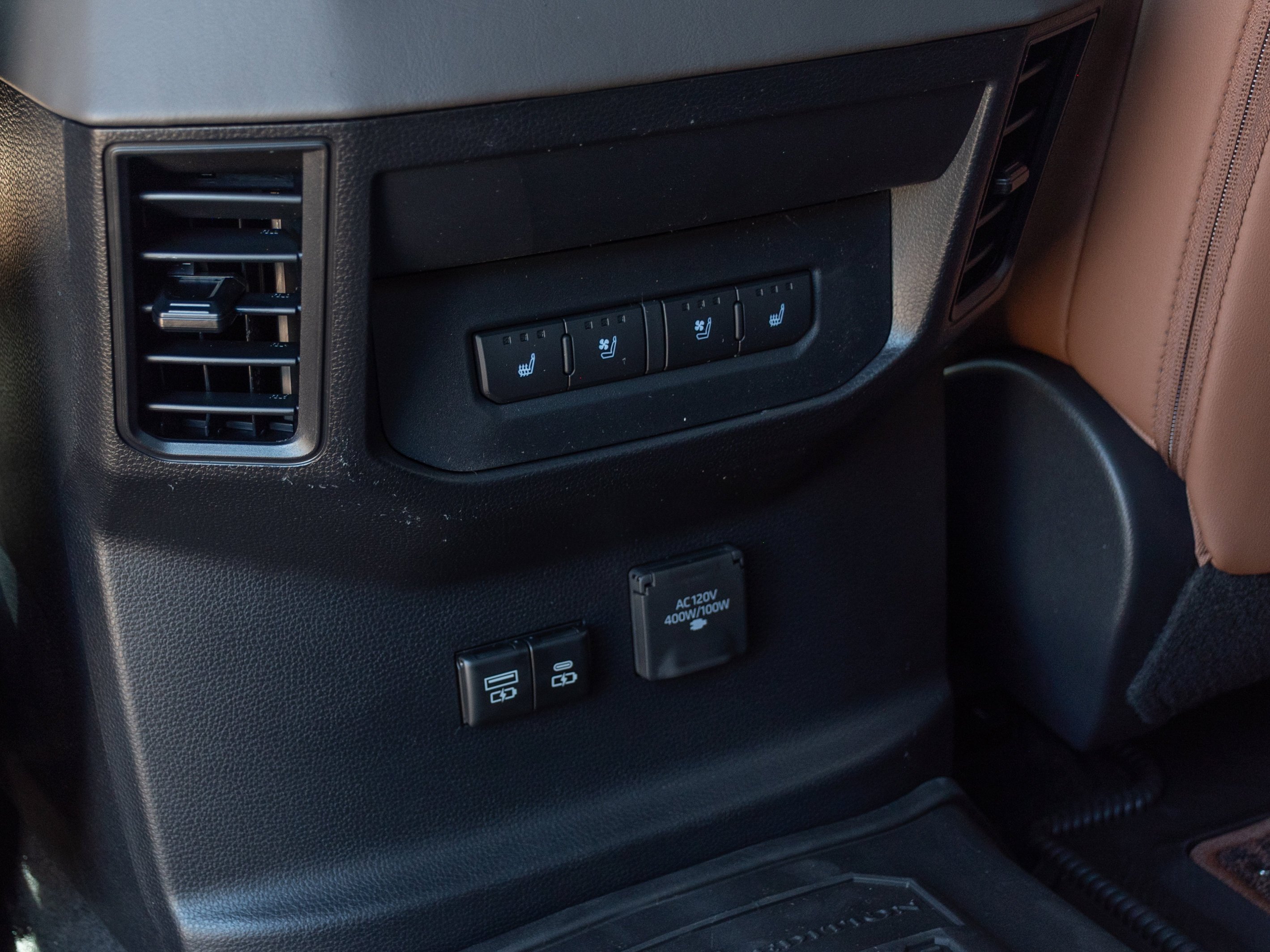 2026 Toyota Tundra 1794 Edition - Photo 20