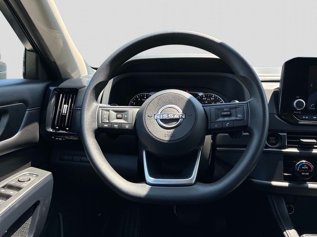 Used 2025 White Nissan S image 18